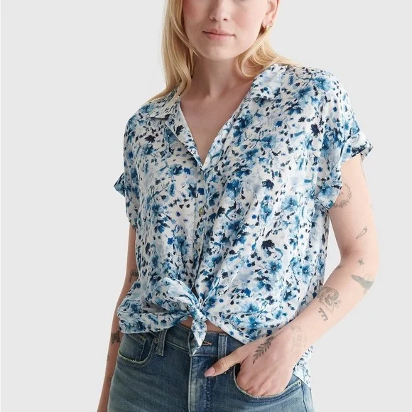 Lucky Brand indigo watercolor button down top - Picture 8 of 9